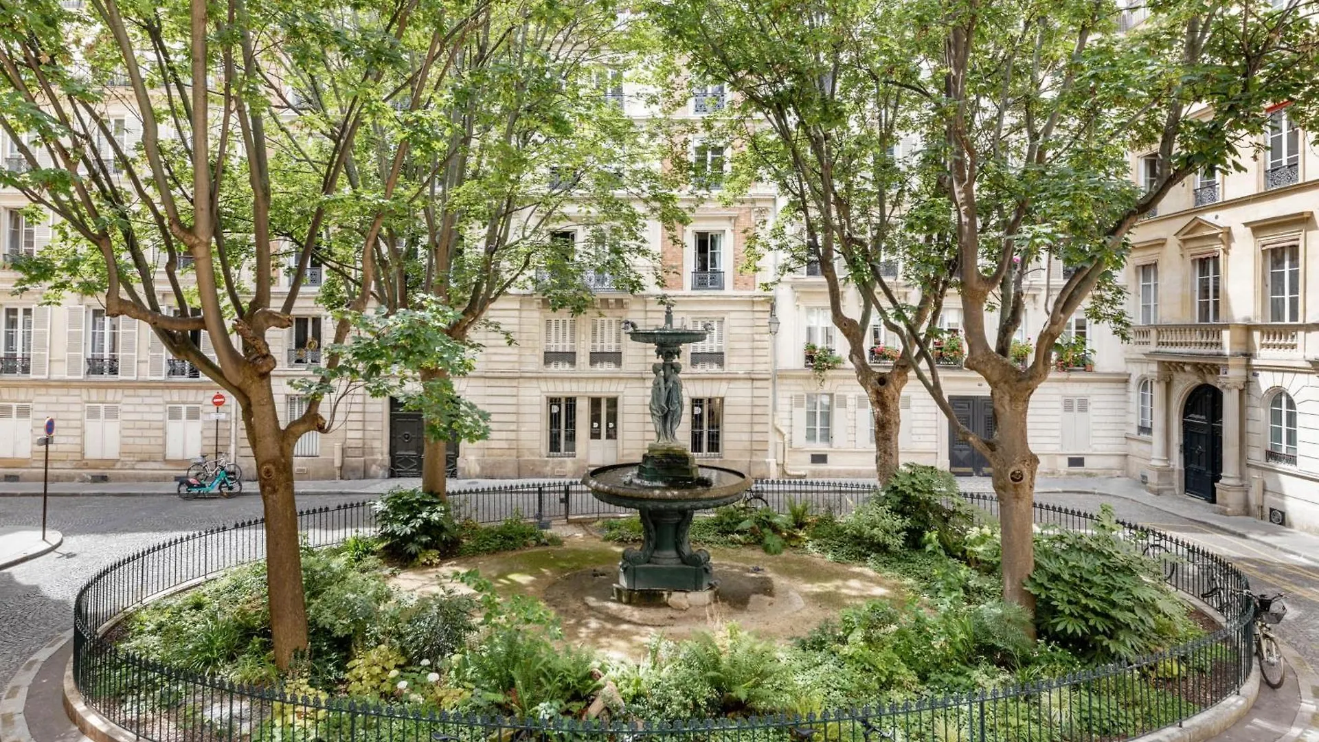 Apartment Luxury 3 Bedrooms - 3 Bathrooms - Ac - Montmartre - Opera Paris France